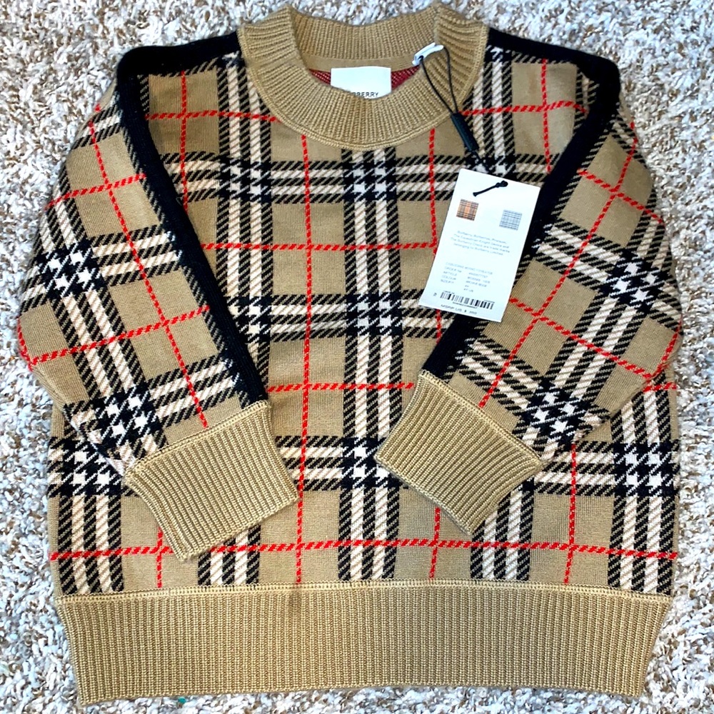 Burberry 4T sweater